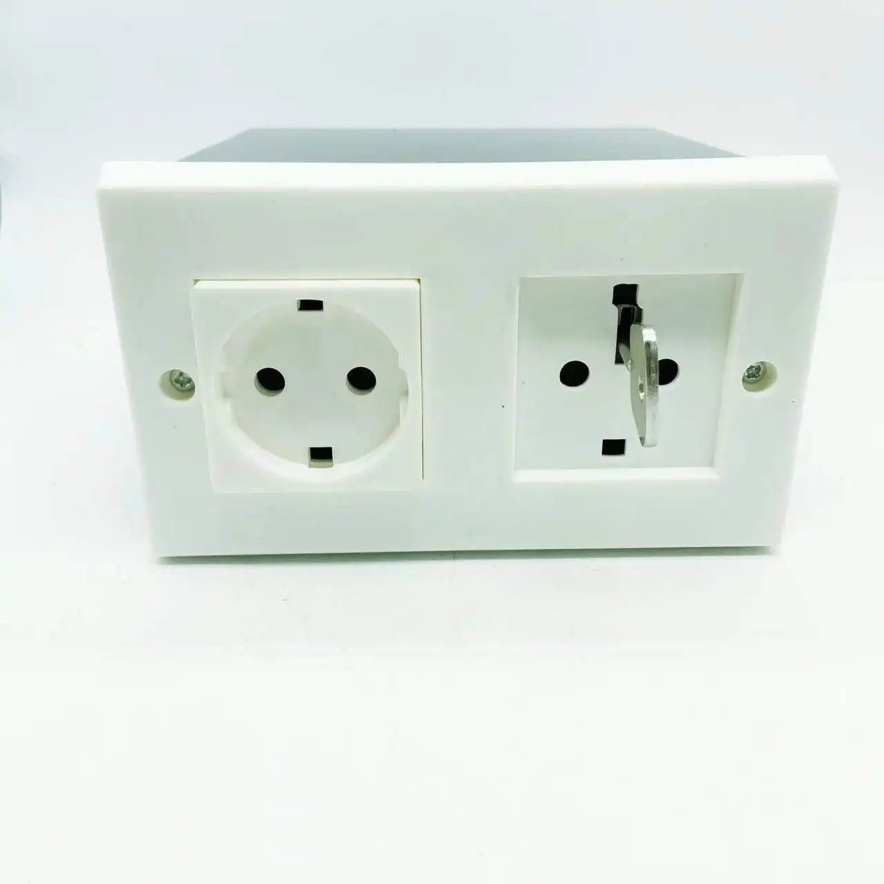 HiddenGuard Socket